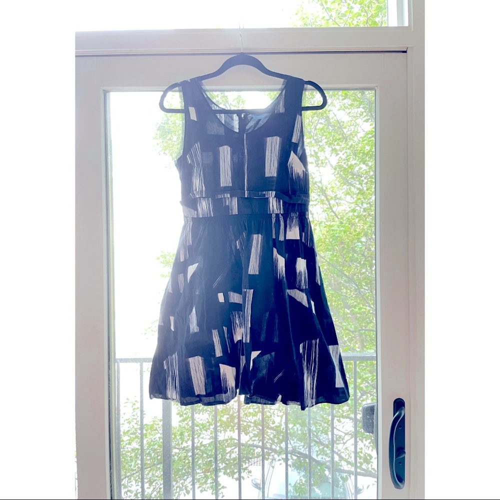 Simply Vera Vera Wang Abstract Brush stroke Black and White Dress